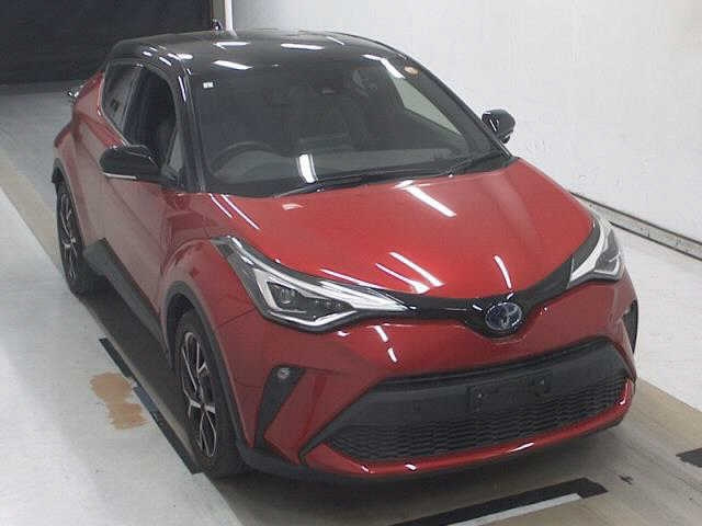 2021 Toyota C-HR Hybrid G | Efficiency in Ultra-Low Mileage