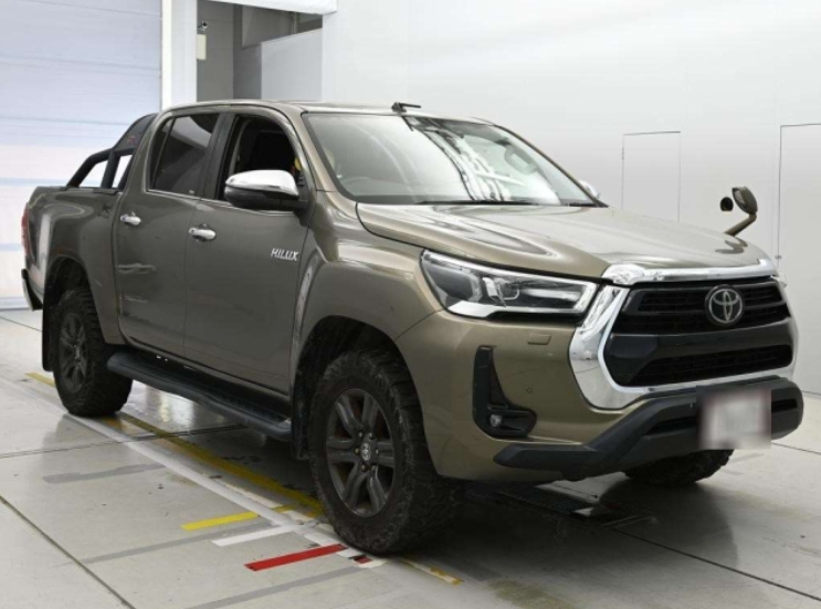 2021 Toyota Hilux Z 4WD | Rugged Performance in Oxide Bronze